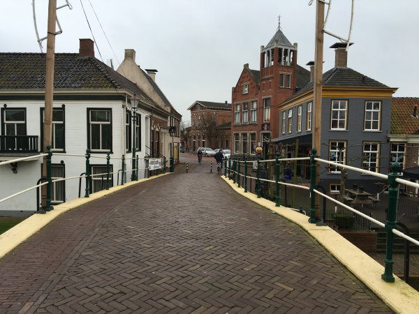Winsum, brug (87K)